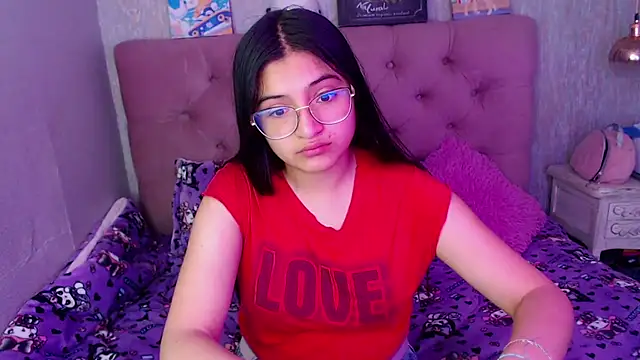 laurenelove online show from 11-04-25, 03:21