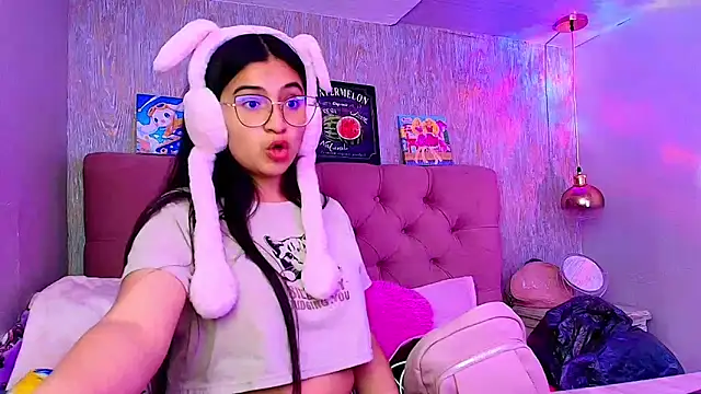 laurenelove online show from 11-25-25, 03:40