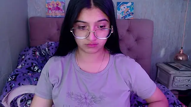 Snapshot of laurenelove chatting on 10-07-25, 02:45 laurenelove online show from 10-07-25, 02:45