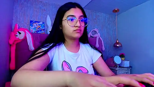 laurenelove online show from 12-03-25, 03:51