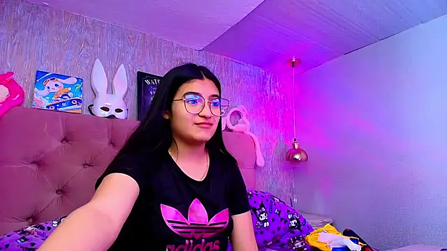 laurenelove online show from 11-27-25, 04:13