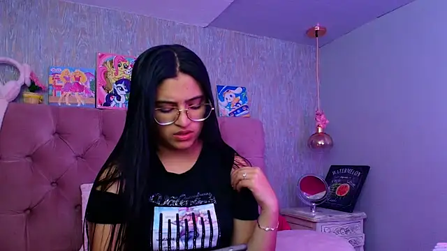 laurenelove online show from 02-28-26, 04:23