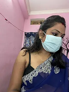 Snapshot of Latha1 chatting on 01-11-26, 04:58 Latha1 online show from 01-11-26, 04:58