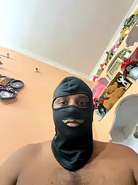 Snapshot of Latha1 chatting on 11-13-25, 08:40 Latha1 online show from 11-13-25, 08:40