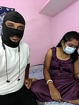 Snapshot of Latha1 chatting on 10-18-25, 05:37 Latha1 online show from 10-18-25, 05:37