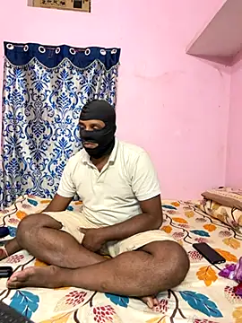 Snapshot of Latha1 chatting on 10-25-25, 05:35 Latha1 online show from 10-25-25, 05:35