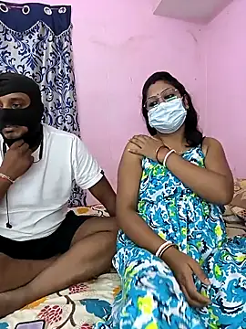 Snapshot of Latha1 chatting on 10-21-25, 04:50 Latha1 online show from 10-21-25, 04:50