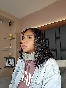 LisaMendez online show from 10-08-25, 04:03