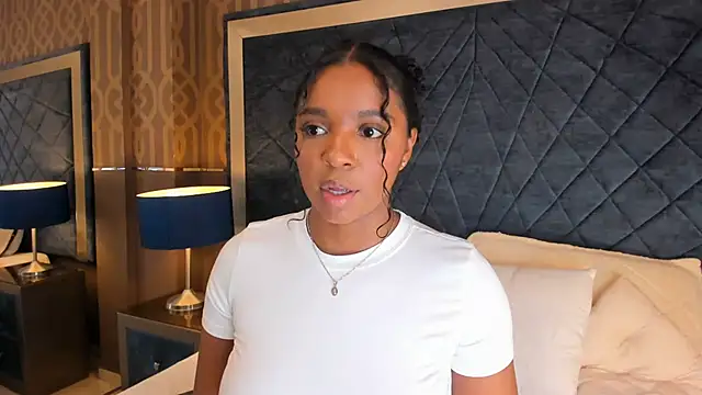 LisaMendez online show from 07-17-26, 11:24
