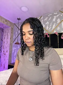 LisaMendez online show from 05-13-26, 03:57