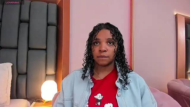 LisaMendez online show from 03-25-26, 03:39