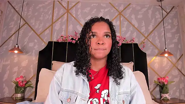 LisaMendez online show from 05-21-26, 03:48