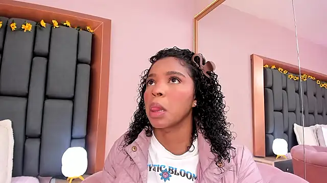 LisaMendez online show from 01-09-26, 03:46