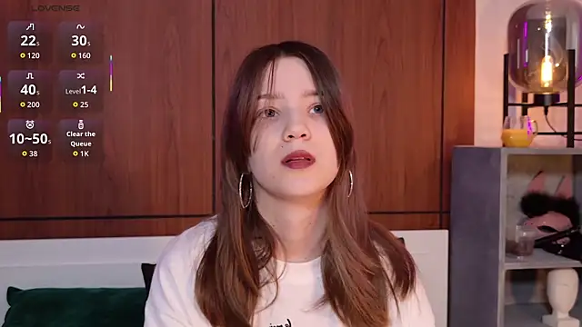 Alison kisss online show from 05-17-26, 07:25