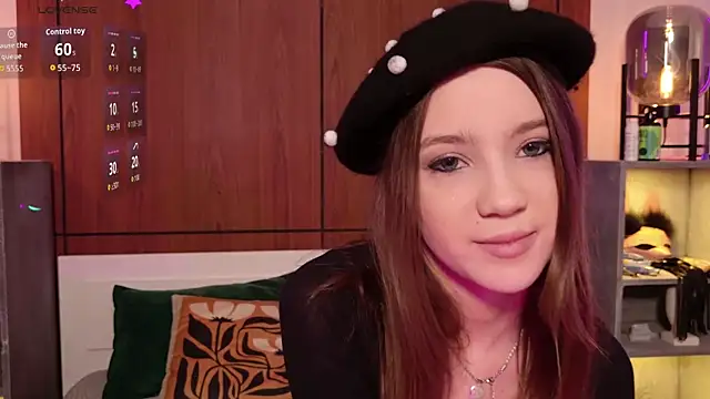 Alison kisss online show from 04-21-26, 09:54