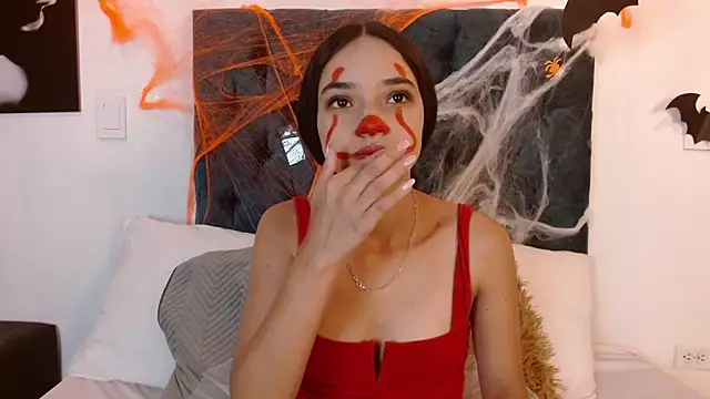 Lilith Nocturne online show from 10-31-25, 04:47