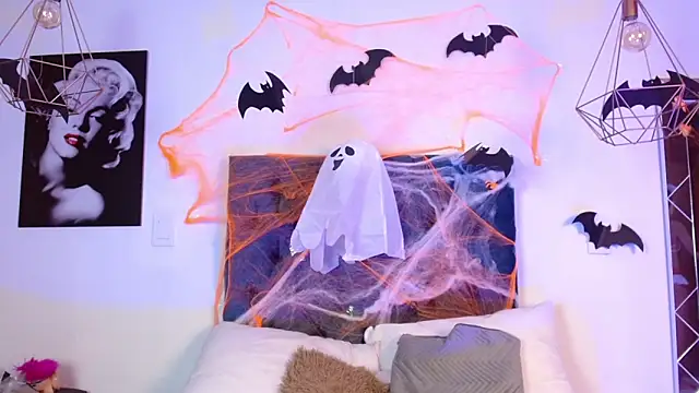 Lilith Nocturne online show from 10-08-25, 07:03