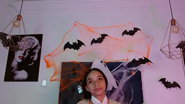 Lilith Nocturne online show from 10-27-25, 07:15