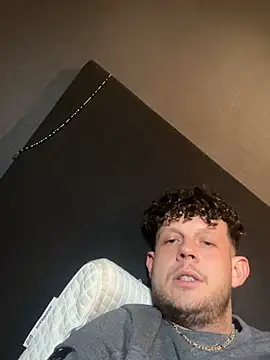 Snapshot of alfarolemmer chatting on 02-18-26, 02:13 alfarolemmer online show from 02-18-26, 02:13