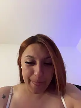 Snapshot of gabbie_kook chatting on 10-18-25, 03:52 gabbie kook online show from 10-18-25, 03:52