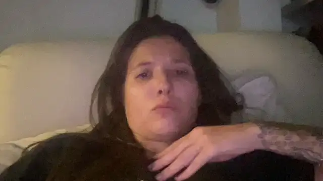 Snapshot of dddasani chatting on 10-15-25, 04:55 dddasani online show from 10-15-25, 04:55