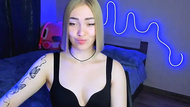 LaraKrein lk online show from 09-30-25, 08:04