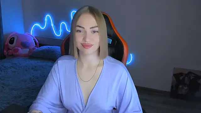 Snapshot of LaraKrein_lk chatting on 04-05-26, 02:24 LaraKrein lk online show from 04-05-26, 02:24