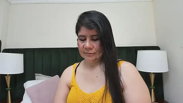 kiraGeiner online show from 09-14-25, 04:57