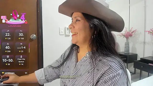 kiraGeiner online show from 02-09-26, 06:06