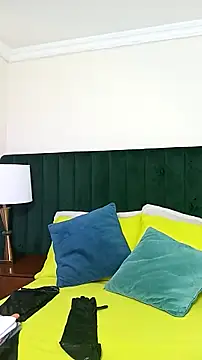 kiraGeiner online show from 11-06-25, 02:37