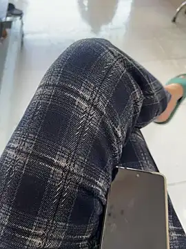 sharon-Hanna online show from 11-30-25, 01:50