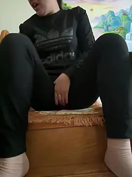 Snapshot of sharon-Hanna chatting on 02-07-26, 01:13 sharon-Hanna online show from 02-07-26, 01:13