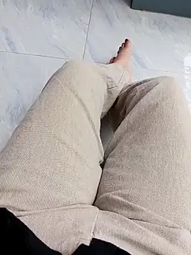 Snapshot of sharon-Hanna chatting on 02-06-26, 06:53 sharon-Hanna online show from 02-06-26, 06:53