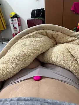 Snapshot of sharon-Hanna chatting on 02-10-26, 02:16 sharon-Hanna online show from 02-10-26, 02:16