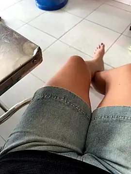 sharon-Hanna online show from 11-07-25, 01:10