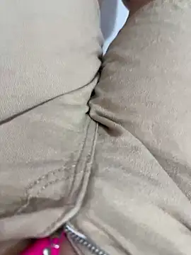 Snapshot of sharon-Hanna chatting on 02-01-26, 01:59 sharon-Hanna online show from 02-01-26, 01:59