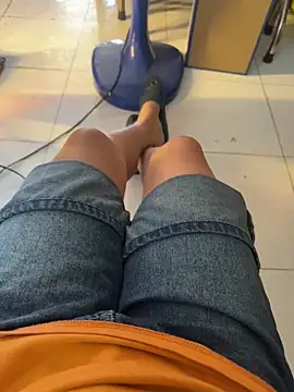 sharon-Hanna online show from 03-25-26, 12:44