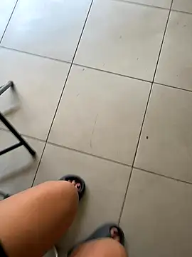 sharon-Hanna online show from 11-29-25, 01:28