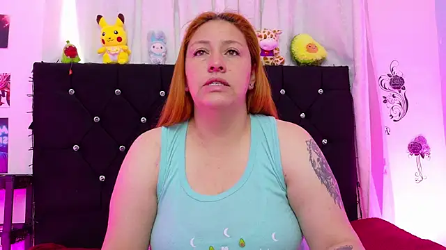 Snapshot of queen_marifer chatting on 10-10-25, 11:22 queen marifer online show from 10-10-25, 11:22