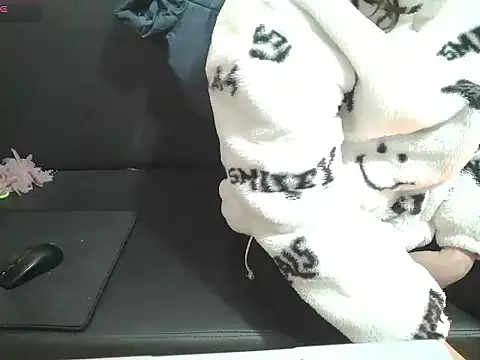 Owe chan online show from 01-08-26, 05:35