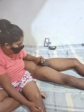 Snapshot of Amaayaa chatting on 02-06-26, 11:23 Amaayaa online show from 02-06-26, 11:23