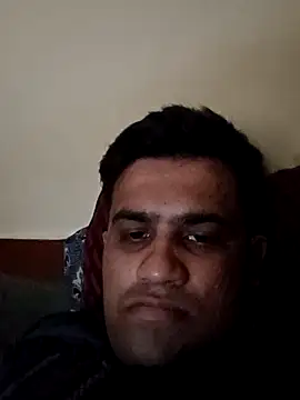 Snapshot of nareshrddd5 chatting on 10-18-25, 11:34 nareshrddd5 online show from 10-18-25, 11:34