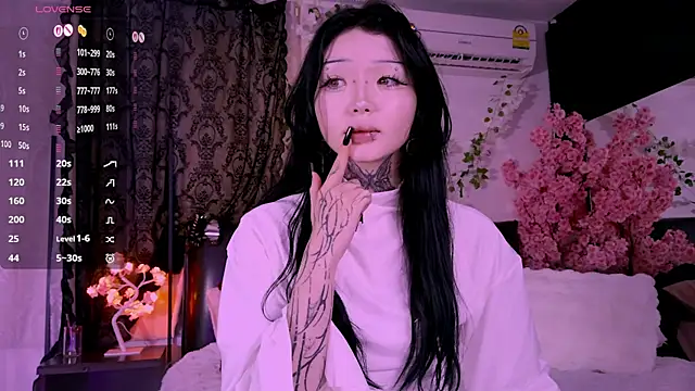 Lein Bone online show from 11-14-25, 12:14