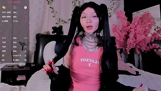 Lein Bone online show from 10-17-25, 12:14