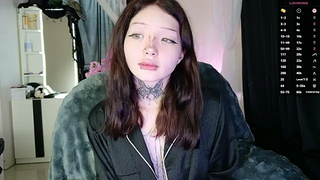 Lein Bone online show from 06-19-26, 01:00