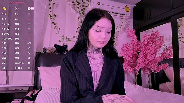 Lein Bone online show from 10-22-25, 01:05