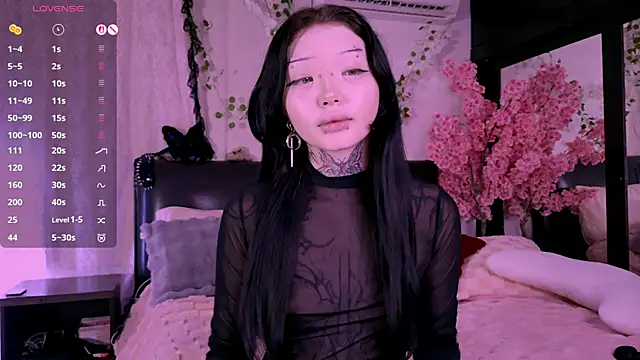 Lein Bone online show from 10-31-25, 12:07