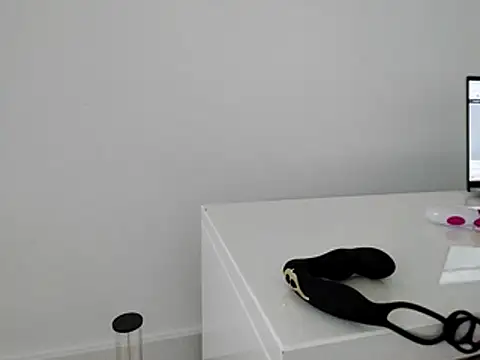 redstag00 online show from 10-30-25, 12:58