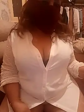 mayakhalyfaa online show from 10-31-25, 12:29