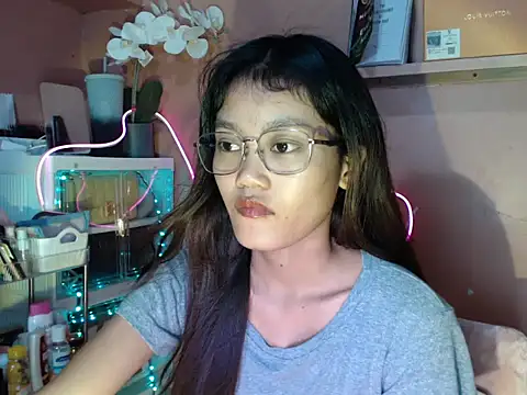 skinny gracie online show from 10-22-25, 03:11